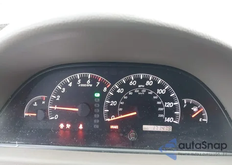 2005 Toyota Camry Le z USA, uszkodzony, nr VIN 4T1BE30K25U625699